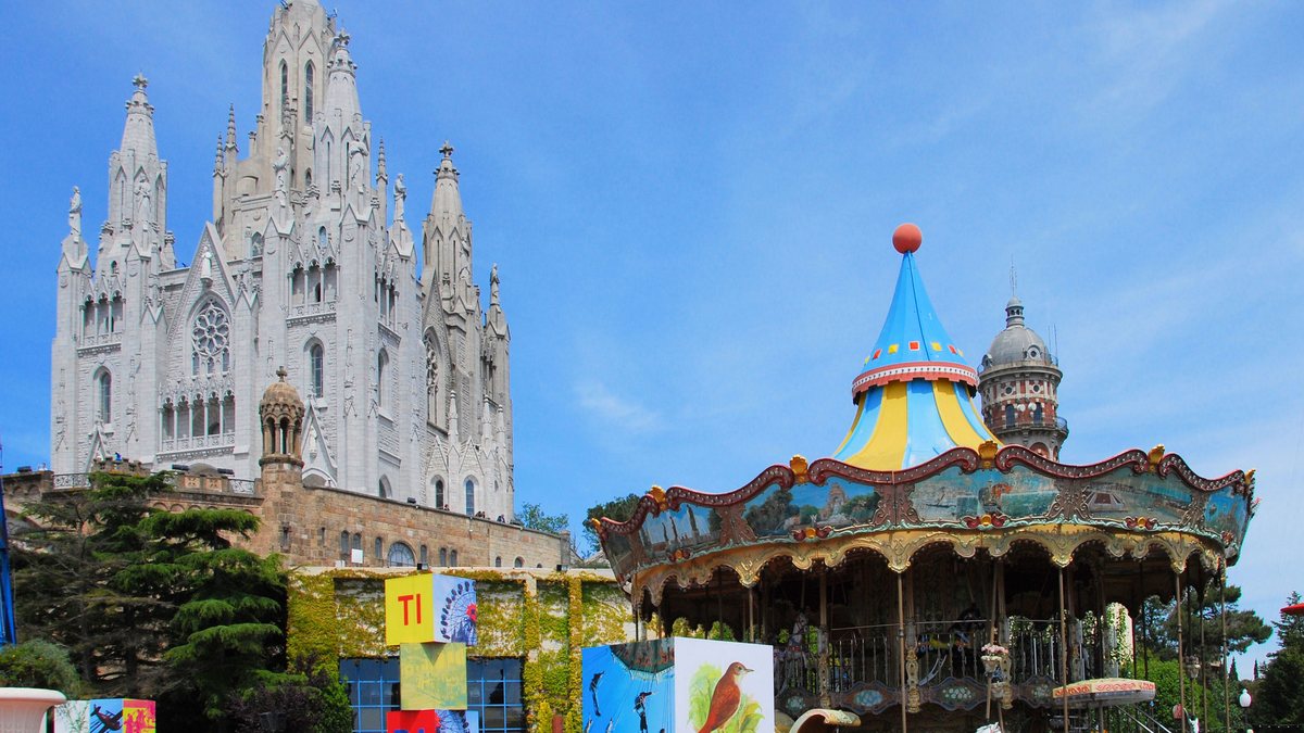 Tibidabo and its amusement park